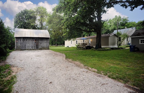 Wheeler House | Cozy home for a family to enjoy - only 7 miles away from Indiana Dunes park.