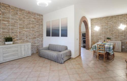 Cecina House | Cozy Home In Cecina With Wifi