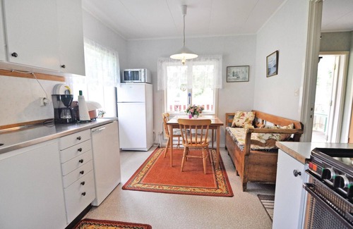 Dalskog House | Cozy home in Dalskog with kitchen
