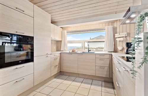 Egsmark Strand House | Cozy home in Ebeltoft with sauna