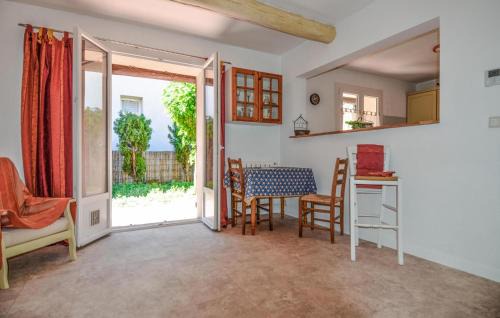 Eyguieres House | Cozy Home In Eyguières With Wifi