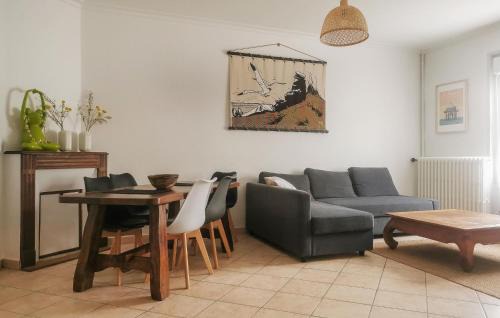 LʼAiguillon-sur-Mer House | Cozy Home In L'aiguillon La Presqu'ile