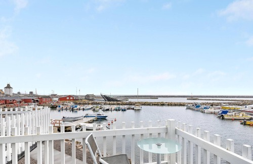 Hasle House | Cozy home in Hasle with house sea view