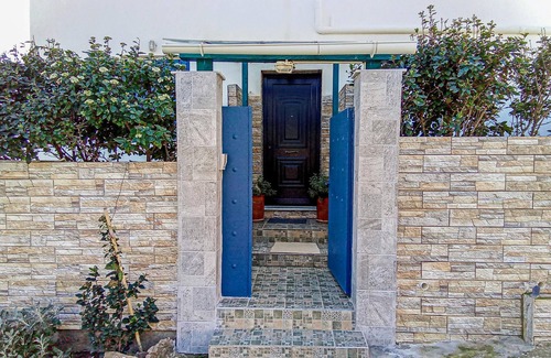 Lavreotiki House | Cozy home in Keratea with WiFi