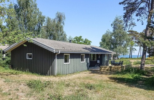 Bedegaard House | Cozy home in Nexø with sauna