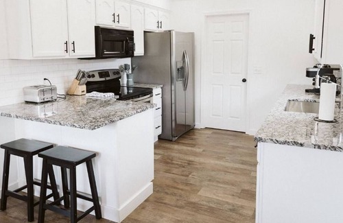 Ozark House | Cozy Home in Ozark, MO IDEAL LOCATION