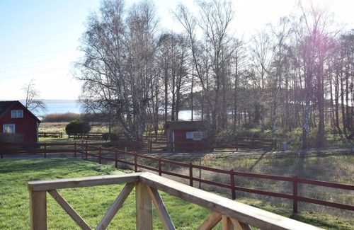 Tofta House | Cozy home in Rockneby with kitchen