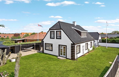 Skagen House | Cozy home in Skagen with kitchen