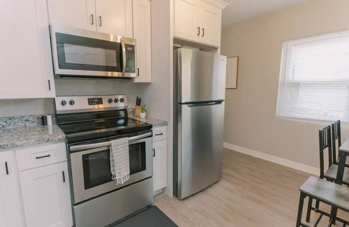 Murray Hill House | Cozy home in the heart of Jax