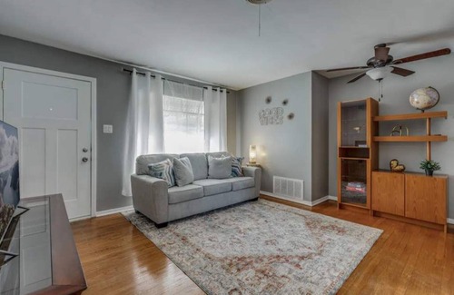 North San Antonio - SAT House | Cozy Home in the heart of San Antonio.