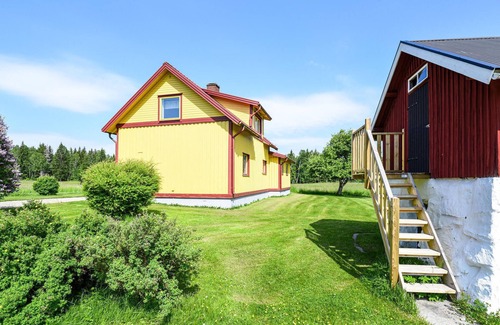 Grunnebo House | Cozy home in Vänersborg with WiFi