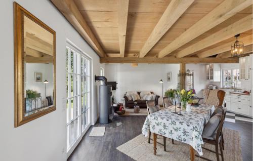Warendorf House | Cozy Home In Warendorf With Wifi