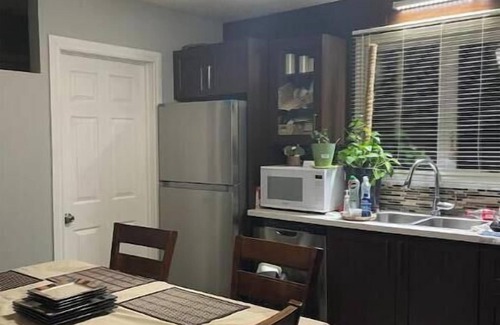 St. Vital House | Cozy Home In Winnipeg