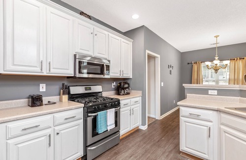 Riverdale House | Cozy Home mins from Atlanta Airport and Downtown