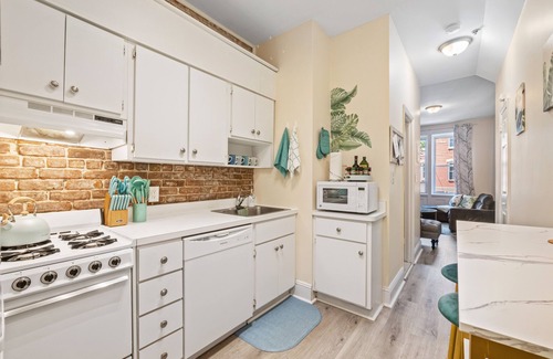 Hoboken Apartment | Cozy Home Minutes From NYC