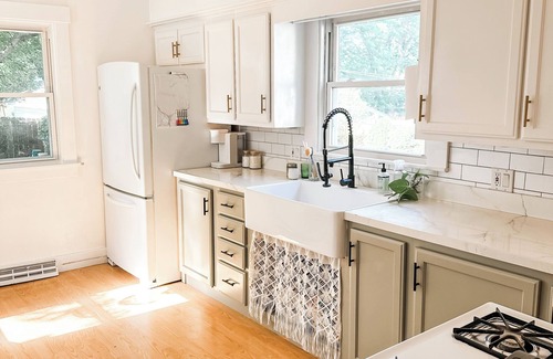 Morton Meadows House | Cozy home near CWS, Blackstone, Creighton, Aksarben, the Zoo and UNMC