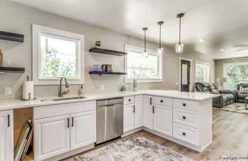 Boerne House | Cozy Home Near Main Street Boerne