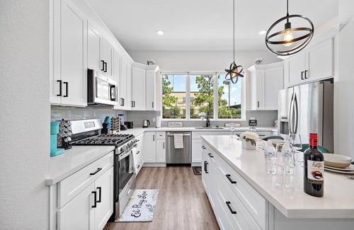 Riverside Terrace House | Cozy Home Near MedCenter, Uptown, & Downtown