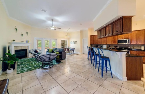 Tallahassee House | Cozy Home on the outskirts of Tallahassee