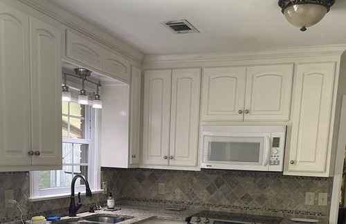 Tuscaloosa House | Cozy Home with a Beautiful Lazy L Pool Minutes from Campus!