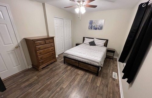 Dry Ridge House | Cozy home with Game Room near the Ark Encounter! Family Friendly! Sleeps 9.