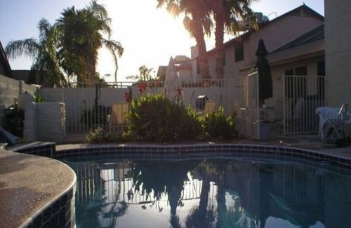 Park Hill House | Cozy Home with Sparkling Diving Pool/N. Phoenix