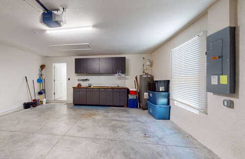 Broadmoor House | Cozy home with yard, near attractions, washer & dryer, & WIFI