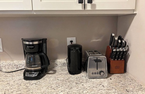 Silver Lake House | Cozy Home: Your Perfect Silverlake Base 2Bed 1 Bath w/Patio