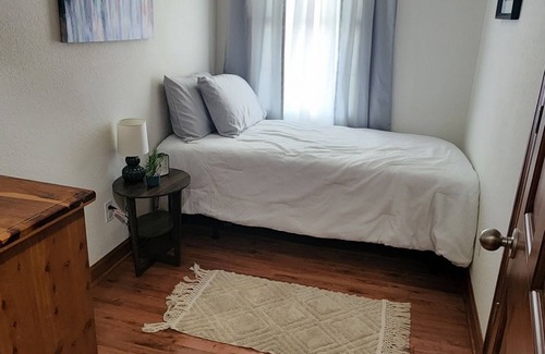 Holts Summit House | Cozy house in a convenient location. 10 miles to Jefferson City.