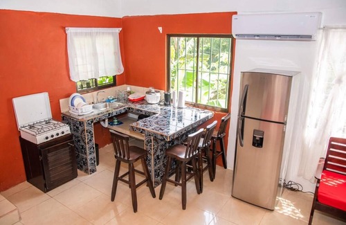 Quepos House | Cozy house in charming Quepos with AC, WiFi