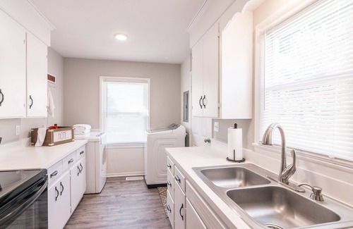 Gallatin House | Cozy House in Gallatin City Limits
