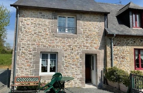 Gratot Cottage | Cozy house in Gratot, up to 4 pers, with fireplace and terrace