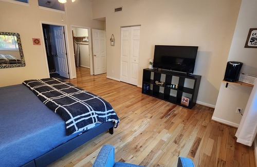Northeast Raleigh House | Cozy house in quiet area and close to everything. 7 miles from Raleigh downtown
