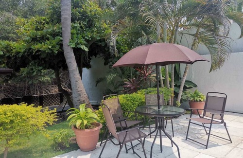 Puerto Quetzal Ski Chalet | Cozy house in the nature close to the beach