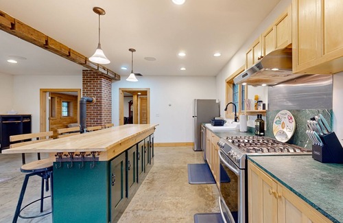 Moretown House | Cozy house in the woods, riverfront, trail, fireplace, wifi, w/d, bbq, balcony