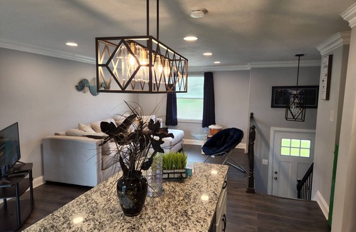 Clinton House | Cozy house located 20 minutes from National Harbor, MGM, Old Town Alex.Va