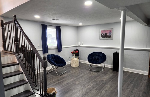 Clinton House | Cozy house located 20 minutes from National Harbor, MGM, Old Town Alex.Va