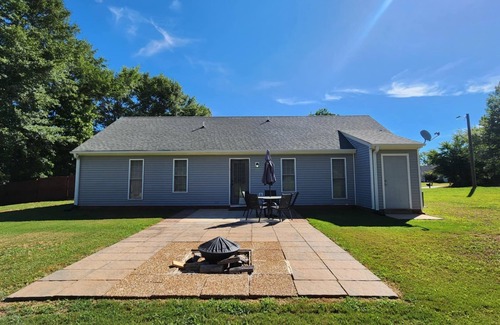 Pendleton House | Cozy House on the way to Clemson, Pendleton, Anderson and T. Ed Garrison Arena