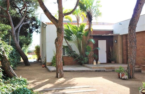 Malgrat de Mar House | Cozy house with direct access to the beach