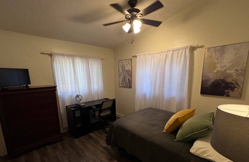 Tifton House | Cozy in the cul-de-sac!