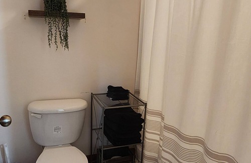 Holts Summit House | Cozy & inviting house in Holts Summit. 10 minutes from Jefferson City.