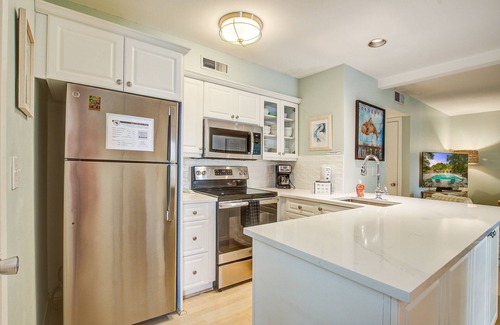 Seabrook Island Villa | Cozy Island Home with Balcony and W/D