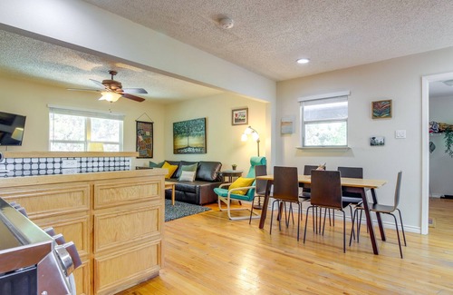 Jonestown House | Cozy Jonestown Home < 1 Mile From Lake Travis!