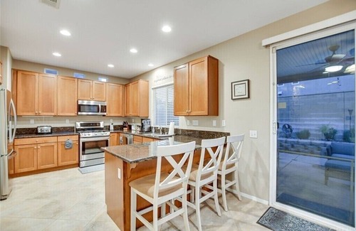 Jurupa Valley House | Cozy Jurupa Pool Pad w/ Swimming Pool and Pool Table