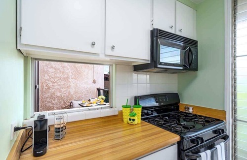 Kihei Condo | Cozy Kihei Getaway | Steps to Beach & Ocean Views