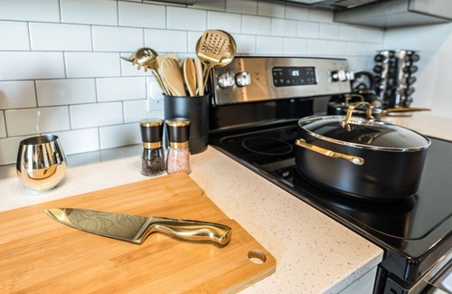 Boise Apartment | Cozy King Bed, Coffee Bar, Hot Tub