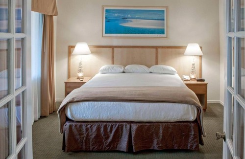 Avila Beach Hotel | Cozy King Room w/Kitchen, & Balcony! Free Parking, Outdoor Pool and Gym Access!