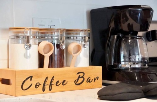 Columbus Apartment | Cozy King Suite, 15 mins to Ft Moore, Fast WiFi