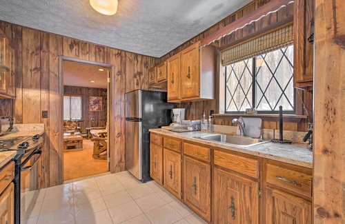 Lake Ariel House | Cozy Lake Ariel Home w/Community Amenities!