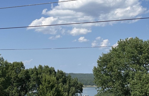 Elizabeth Cabin | Cozy lake cabin-lake view!